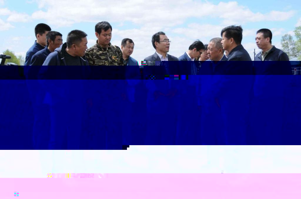 闫永慶院長(右五)對東發村綠化美化工程提出意見建議